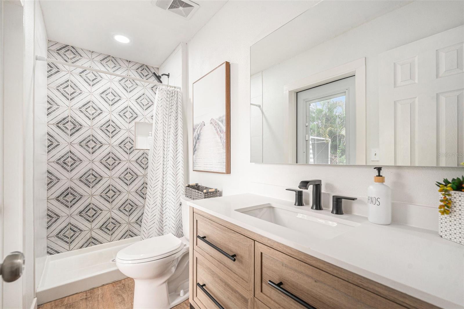 WINDSOR PARK FIRST UNIT - Residential
