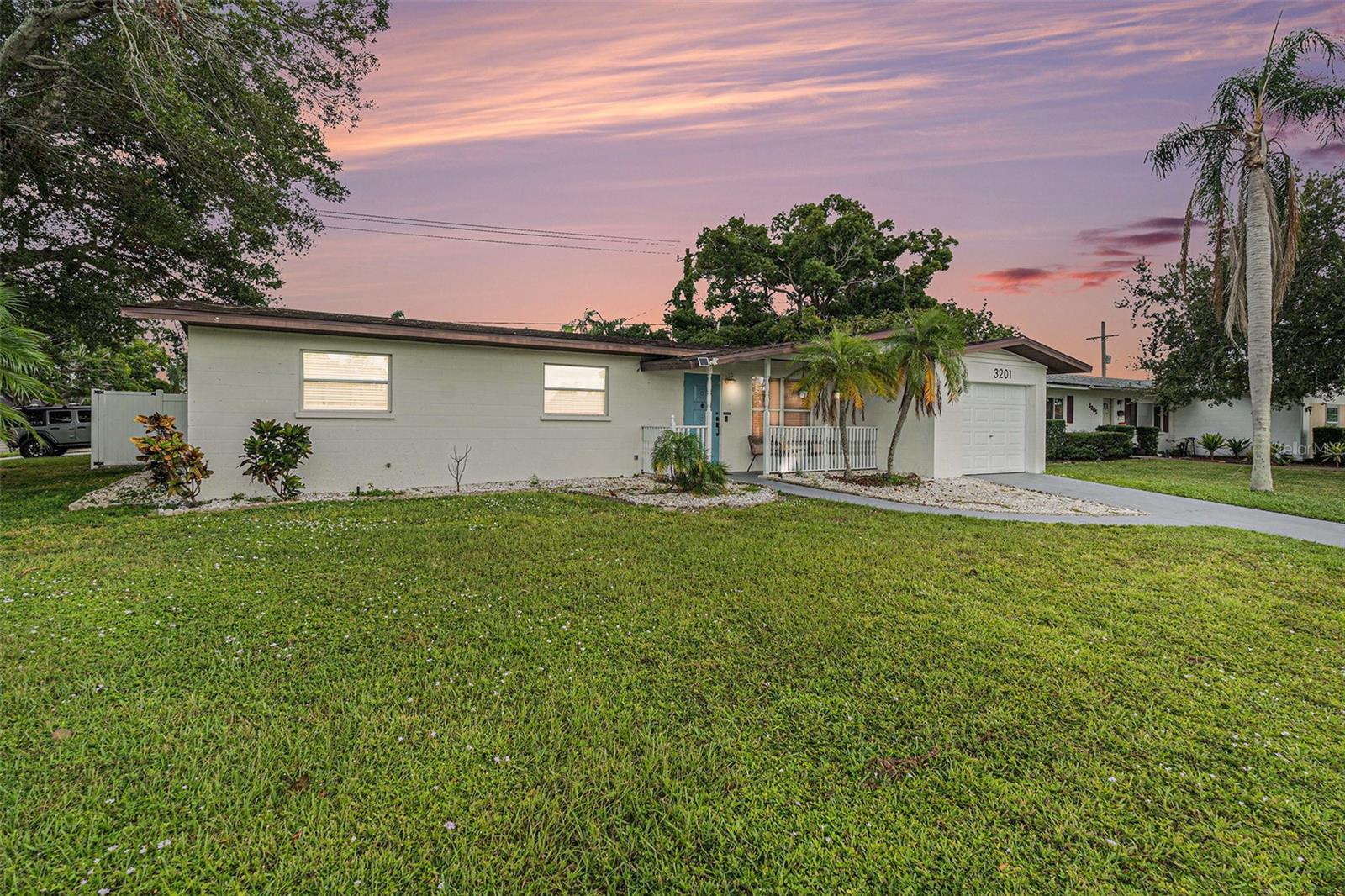 WINDSOR PARK FIRST UNIT - Residential