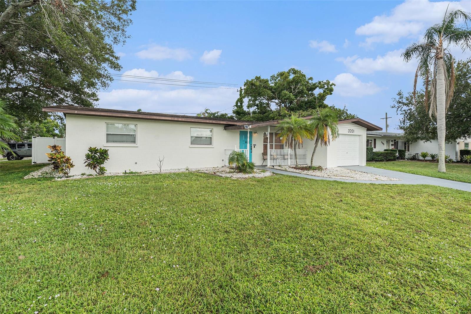 WINDSOR PARK FIRST UNIT - Residential