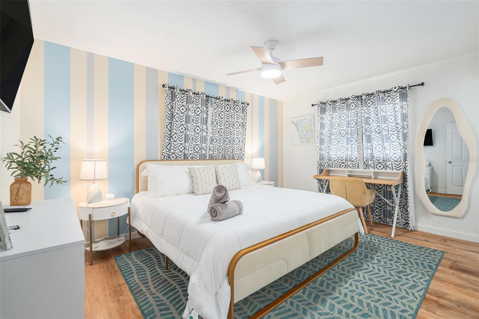 WINDSOR PARK FIRST UNIT - Residential