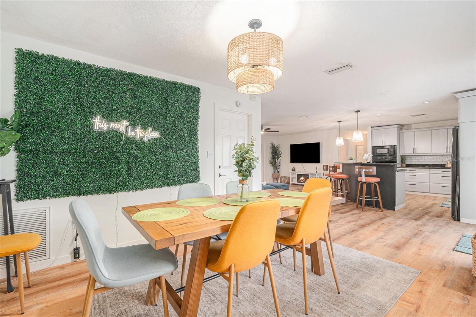 WINDSOR PARK FIRST UNIT - Residential