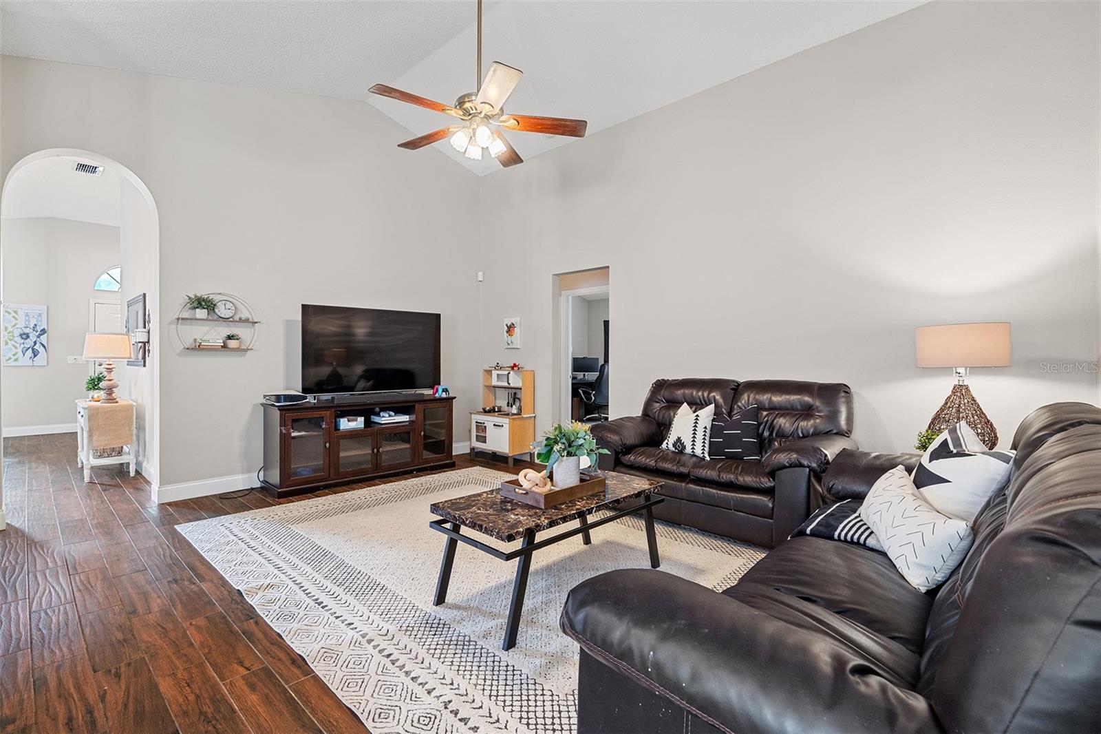 ANDOVER CAY PH 2A - Residential