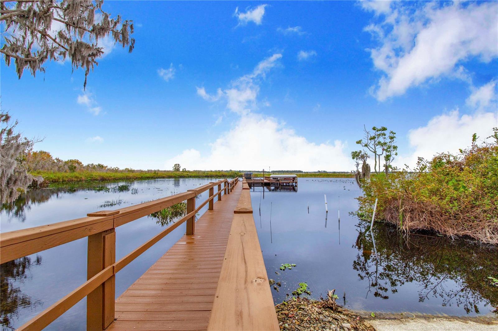 SWEETWATER GOLF AND TENNIS CLUB 2ND ADD - Residential