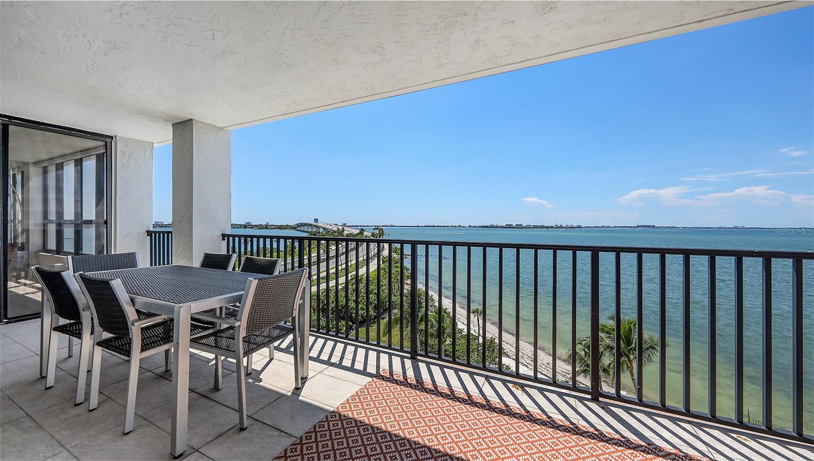 SUNSET TOWERS - Residential Lease