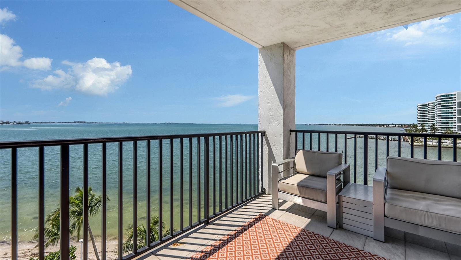 SUNSET TOWERS - Residential Lease
