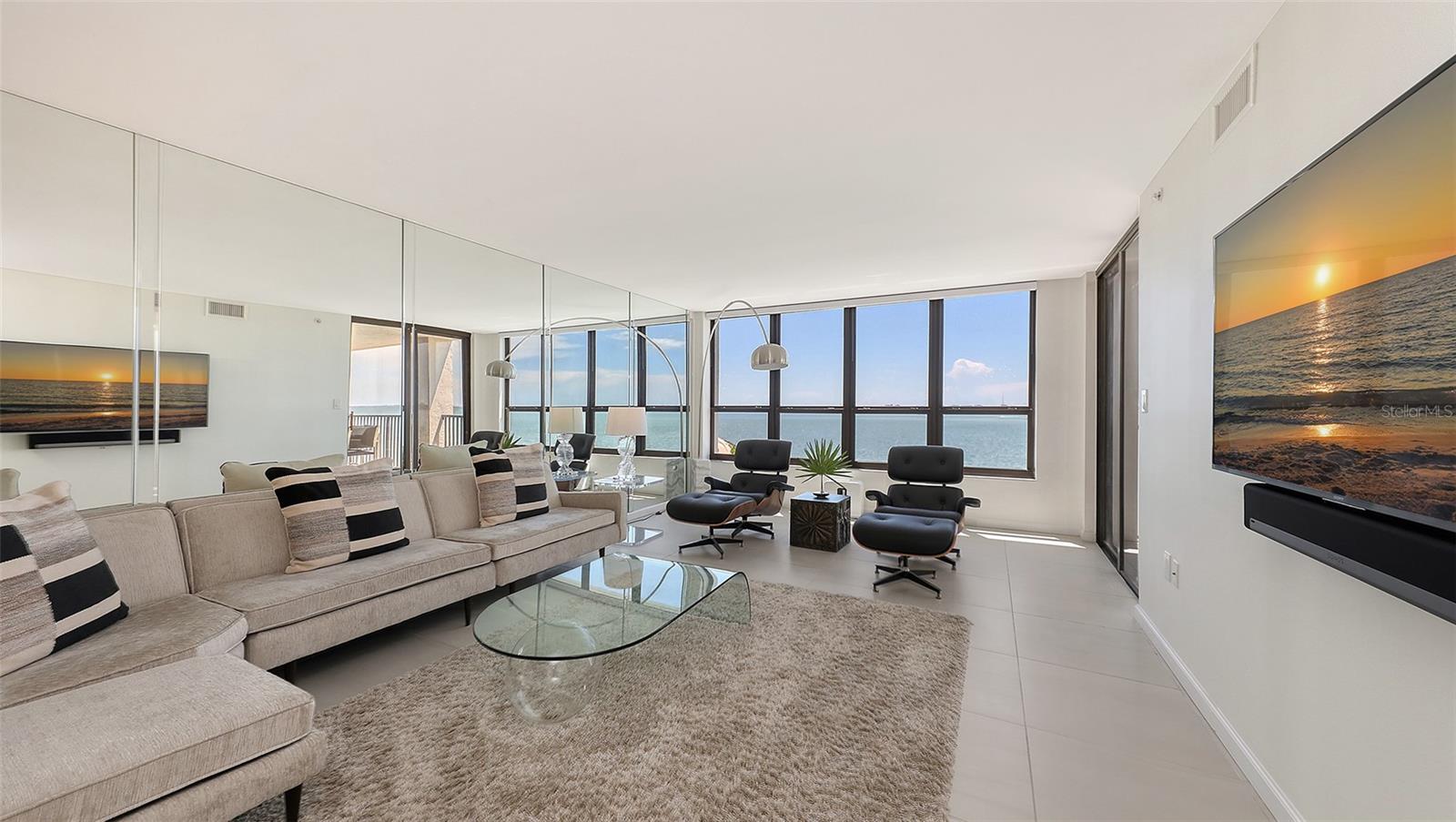 SUNSET TOWERS - Residential Lease