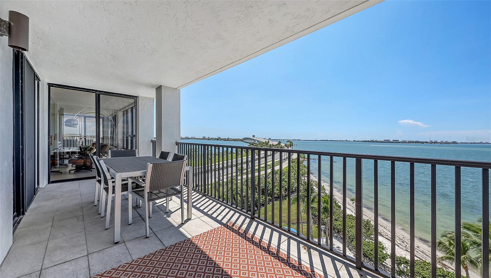 SUNSET TOWERS - Residential Lease