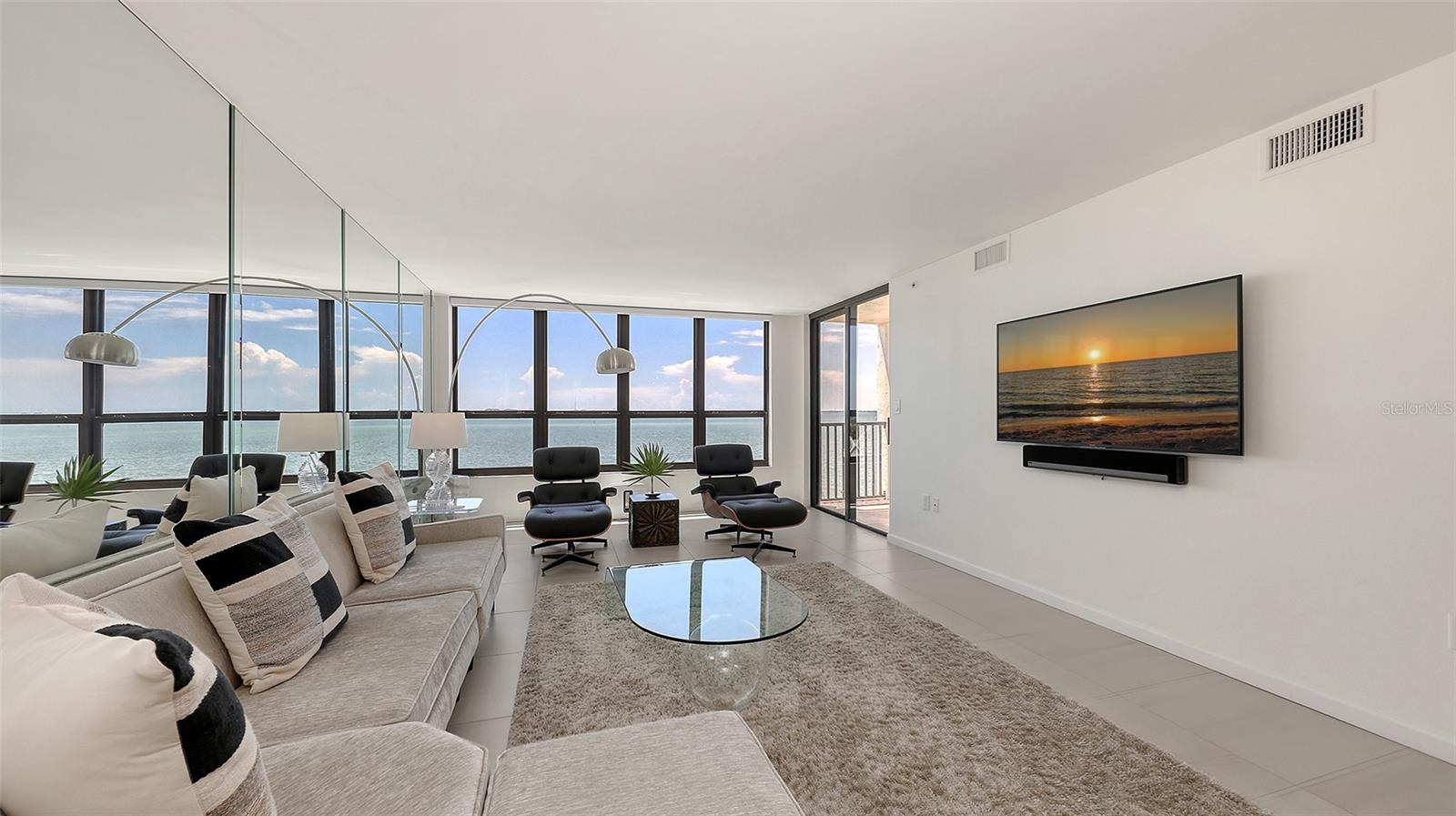 SUNSET TOWERS - Residential Lease