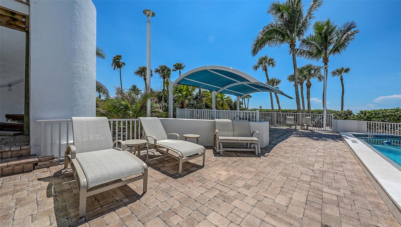 SUNSET TOWERS - Residential Lease