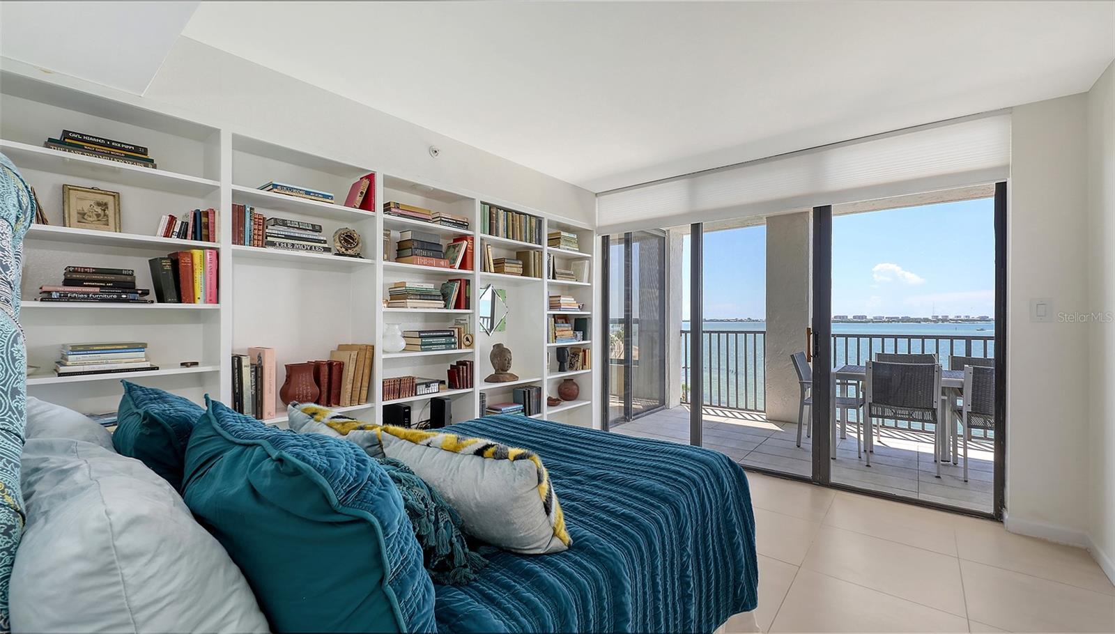 SUNSET TOWERS - Residential Lease