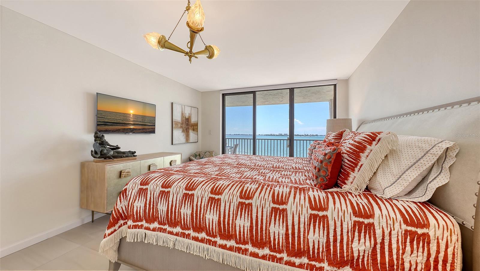 SUNSET TOWERS - Residential Lease