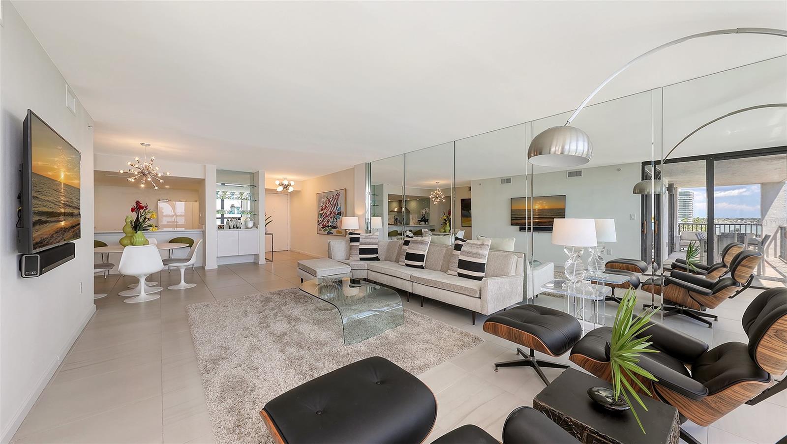 SUNSET TOWERS - Residential Lease