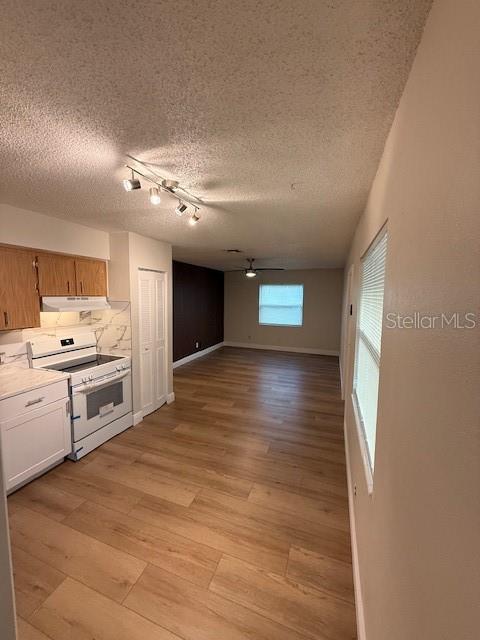 PALM GARDENS - Residential