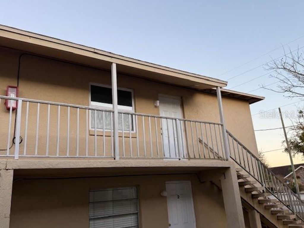 Photo of 738 Michigan Ct #4, Saint Cloud, FL 34769 (MLS # O6392211)