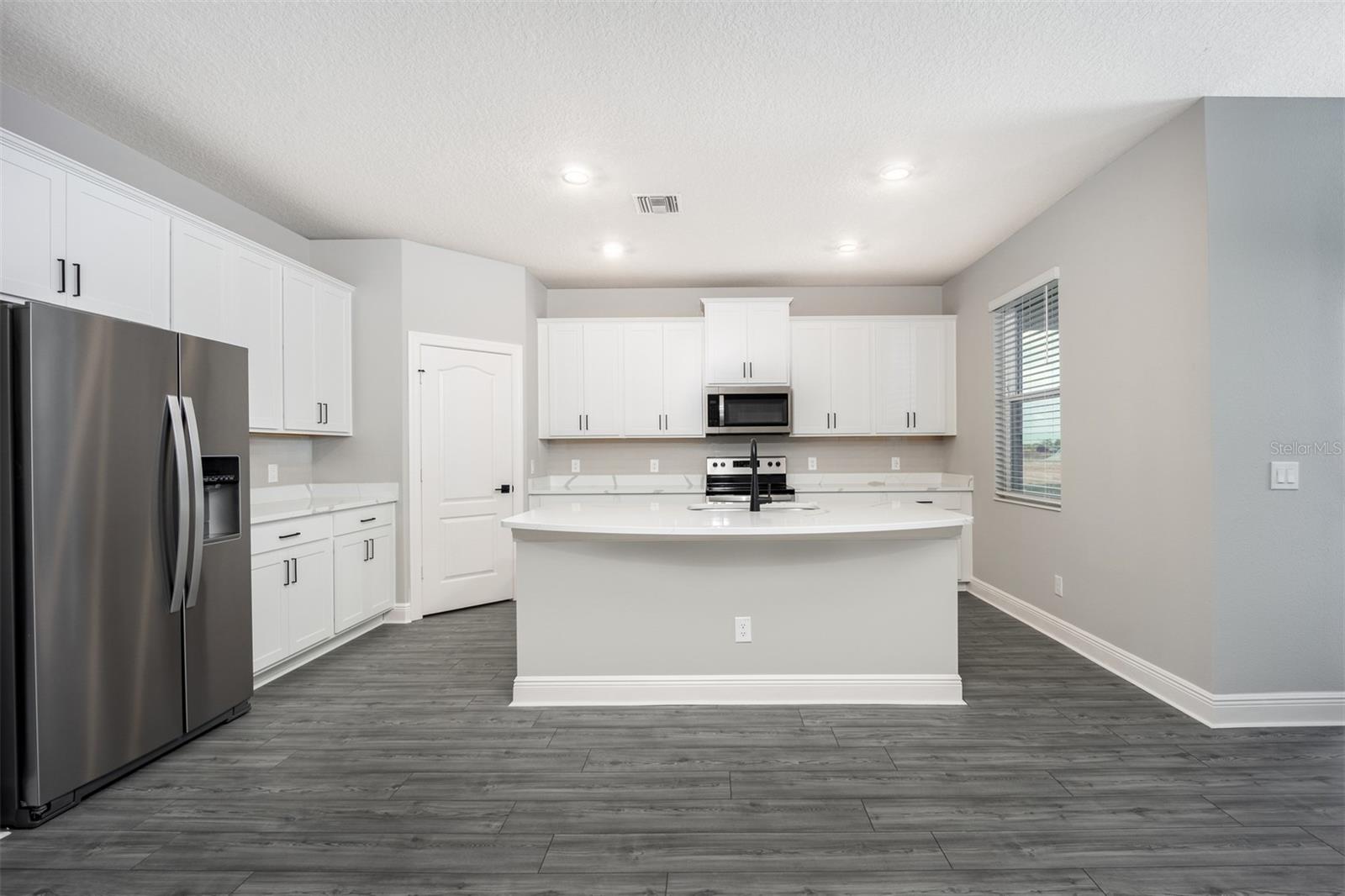 3319 CHINOTTO DRIVE