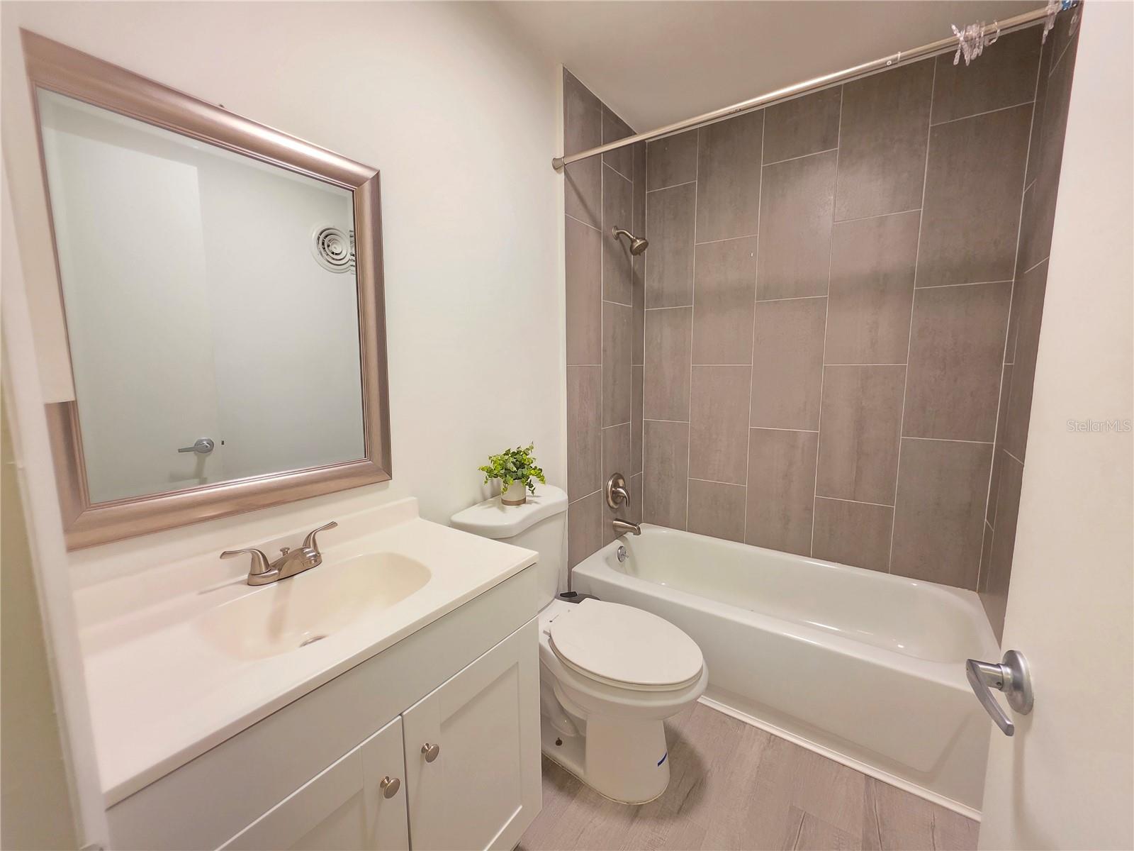 BAY PALMS CONDO - Residential