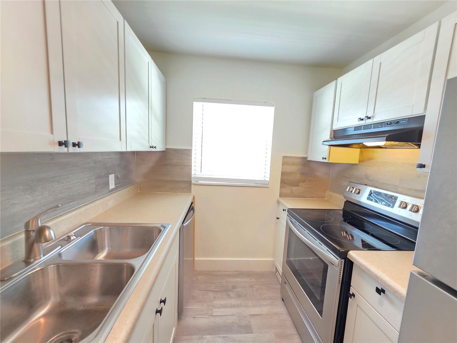 BAY PALMS CONDO - Residential