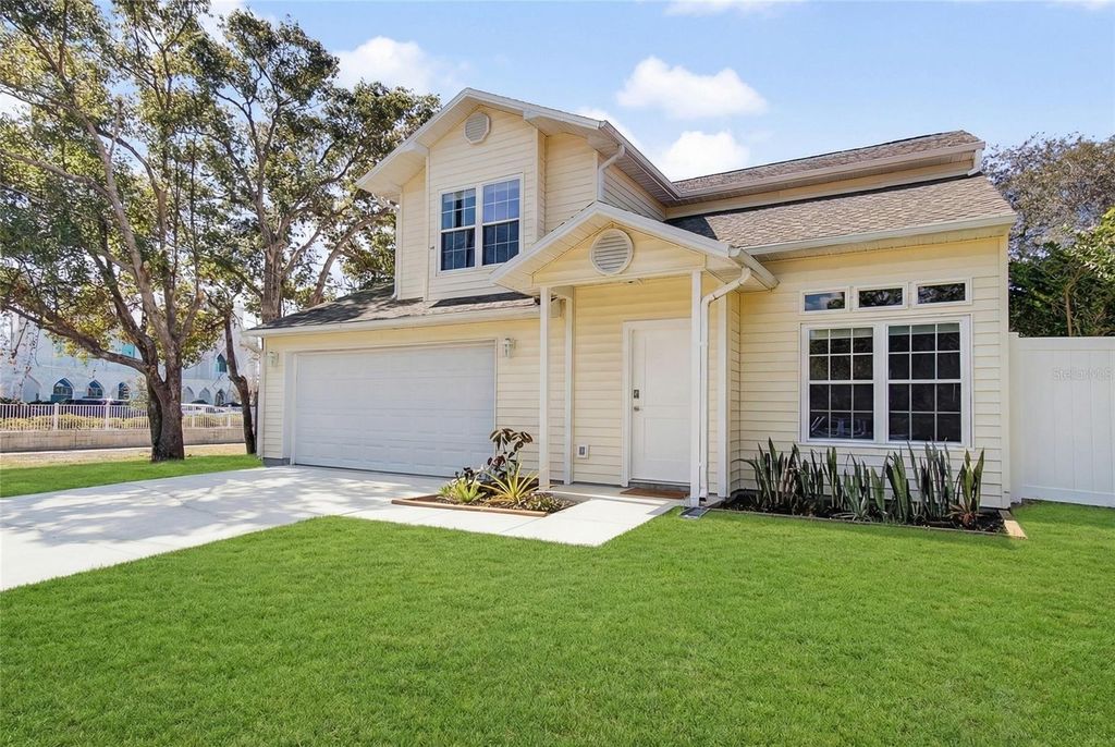 Photo of 11462 Commercial Street, Orlando, FL 32836 (MLS # O6384830)