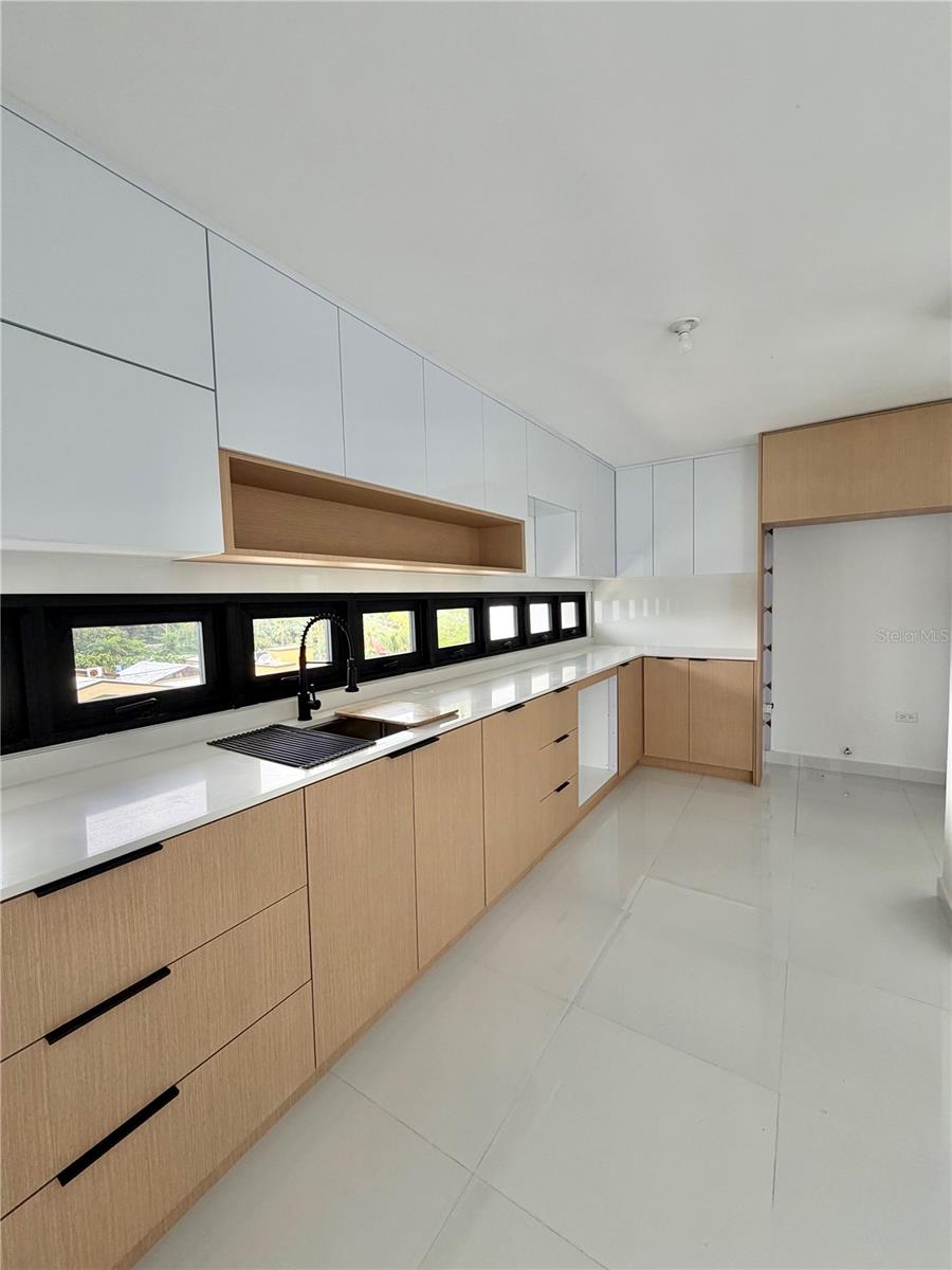 URB. EL RETIRO - Residential