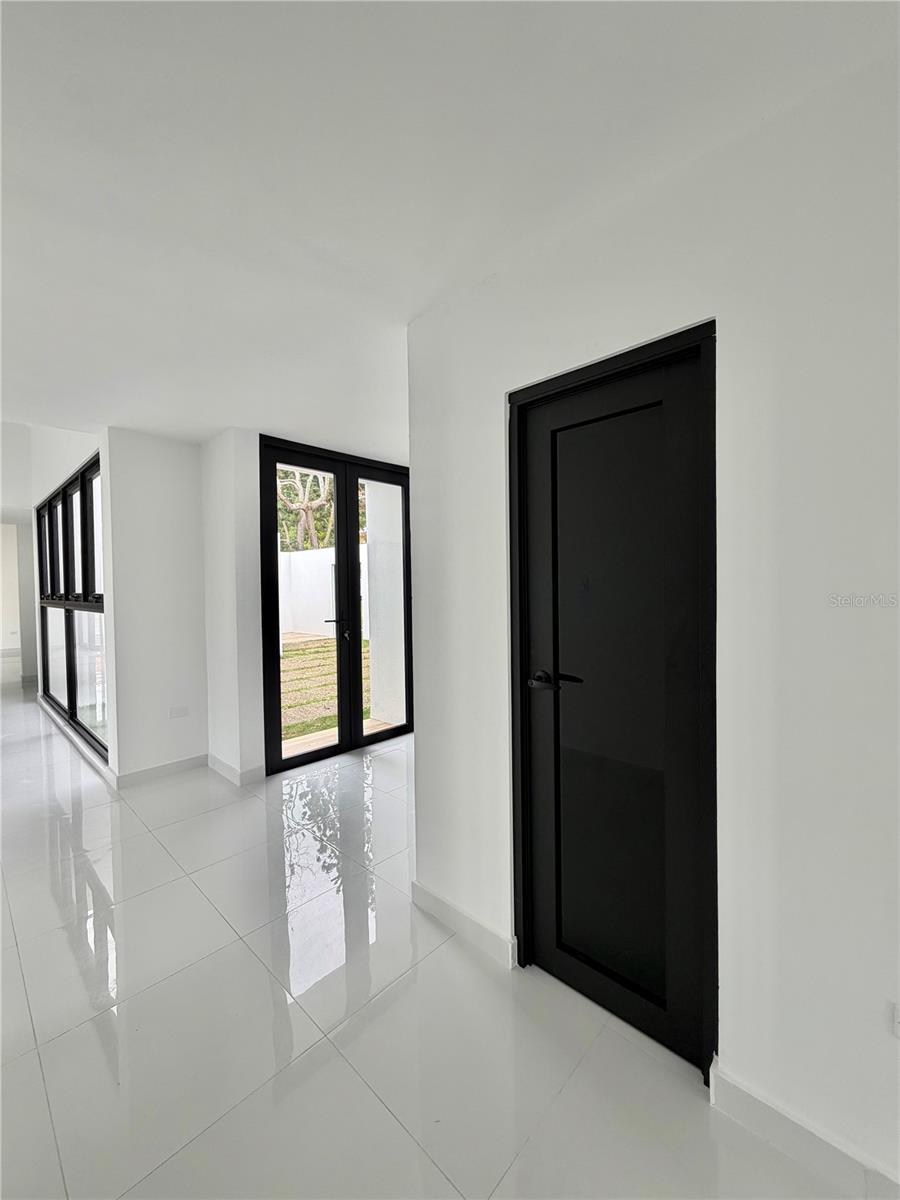 URB. EL RETIRO - Residential