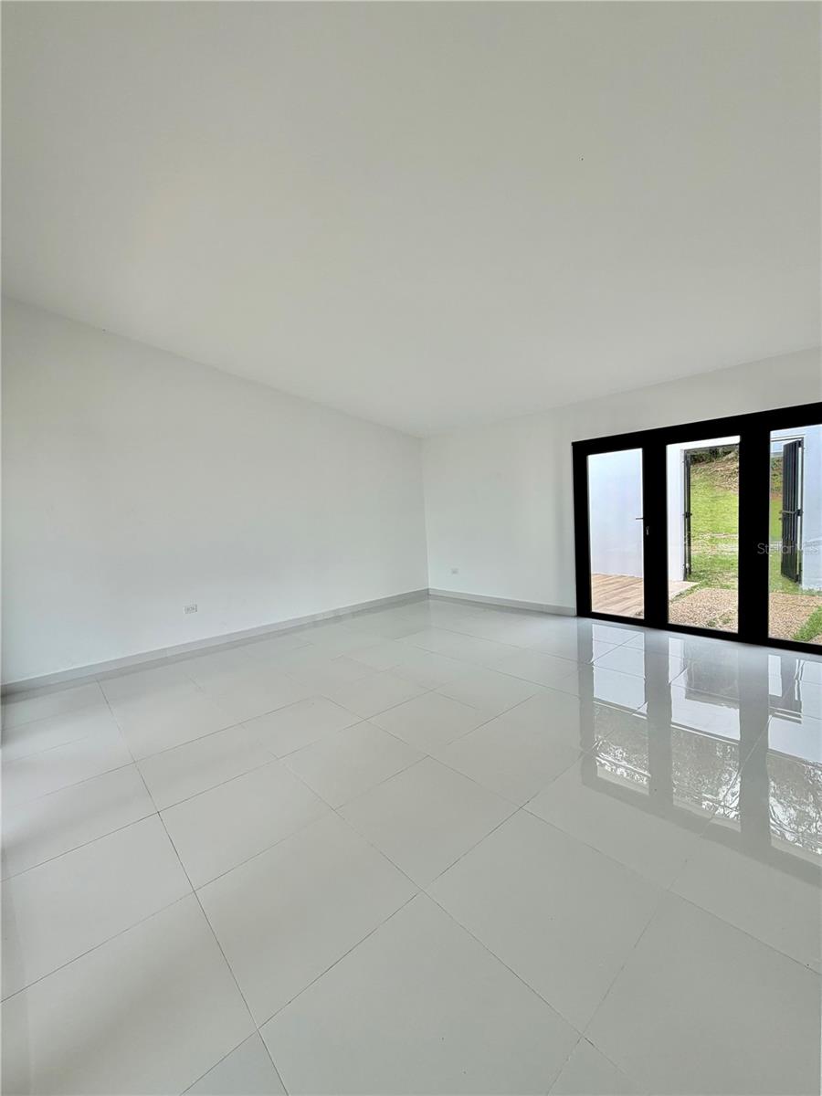 URB. EL RETIRO - Residential