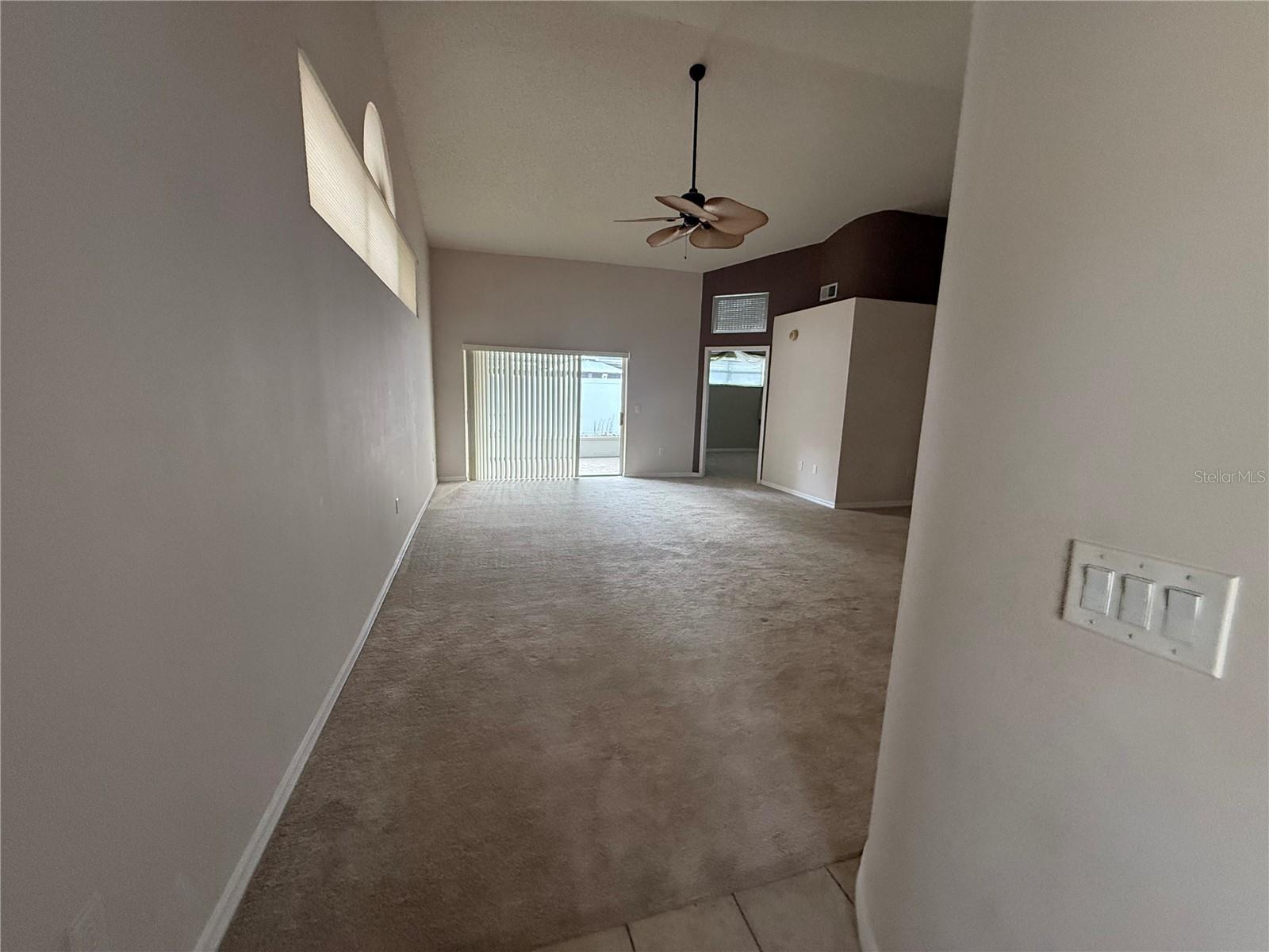 BLOOMINGDALE SEC R UNIT 1 - Residential Lease