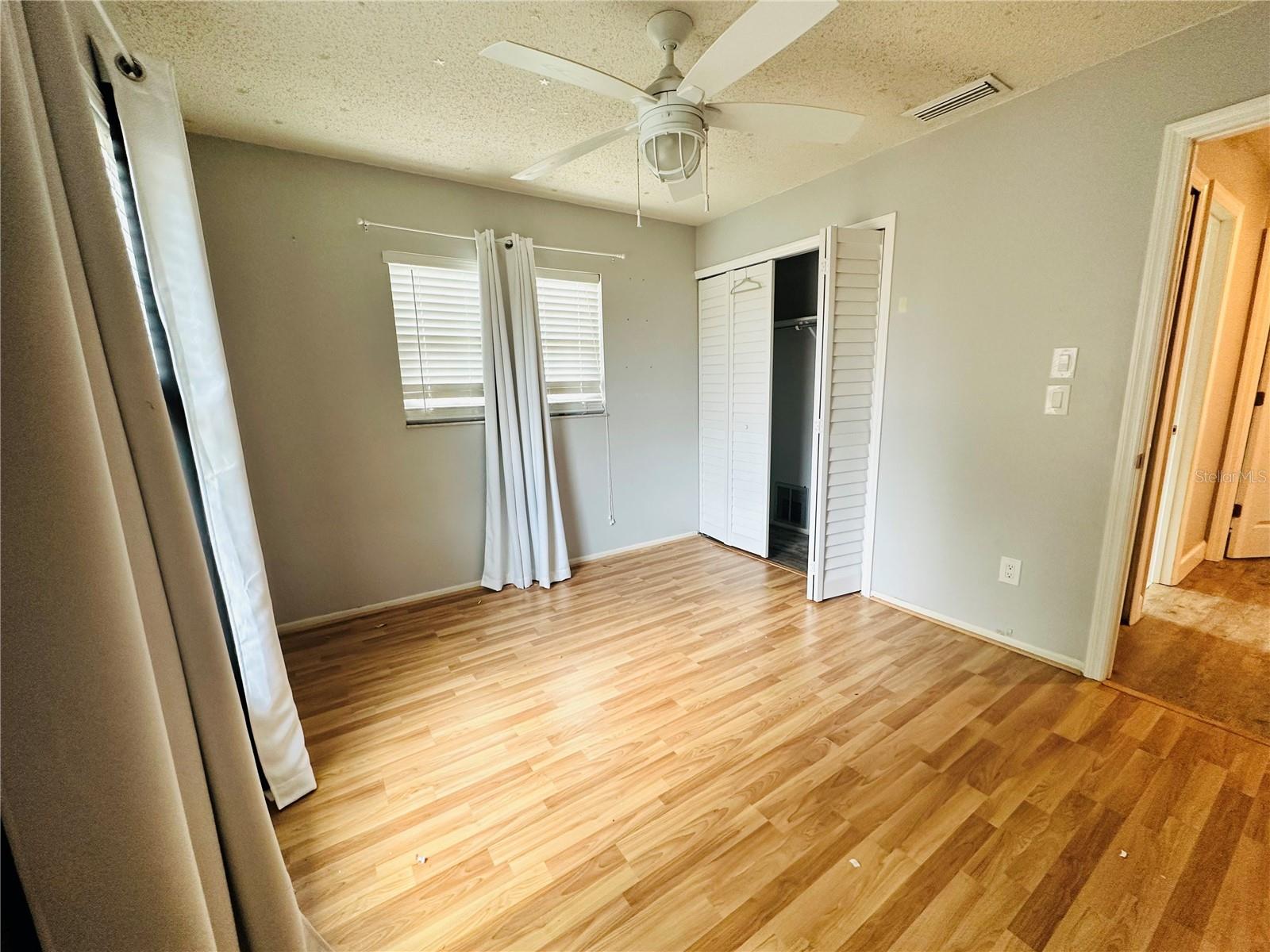 BENT TREE - Residential