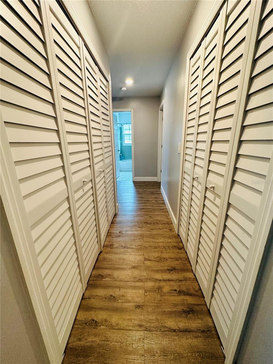 BENT TREE - Residential