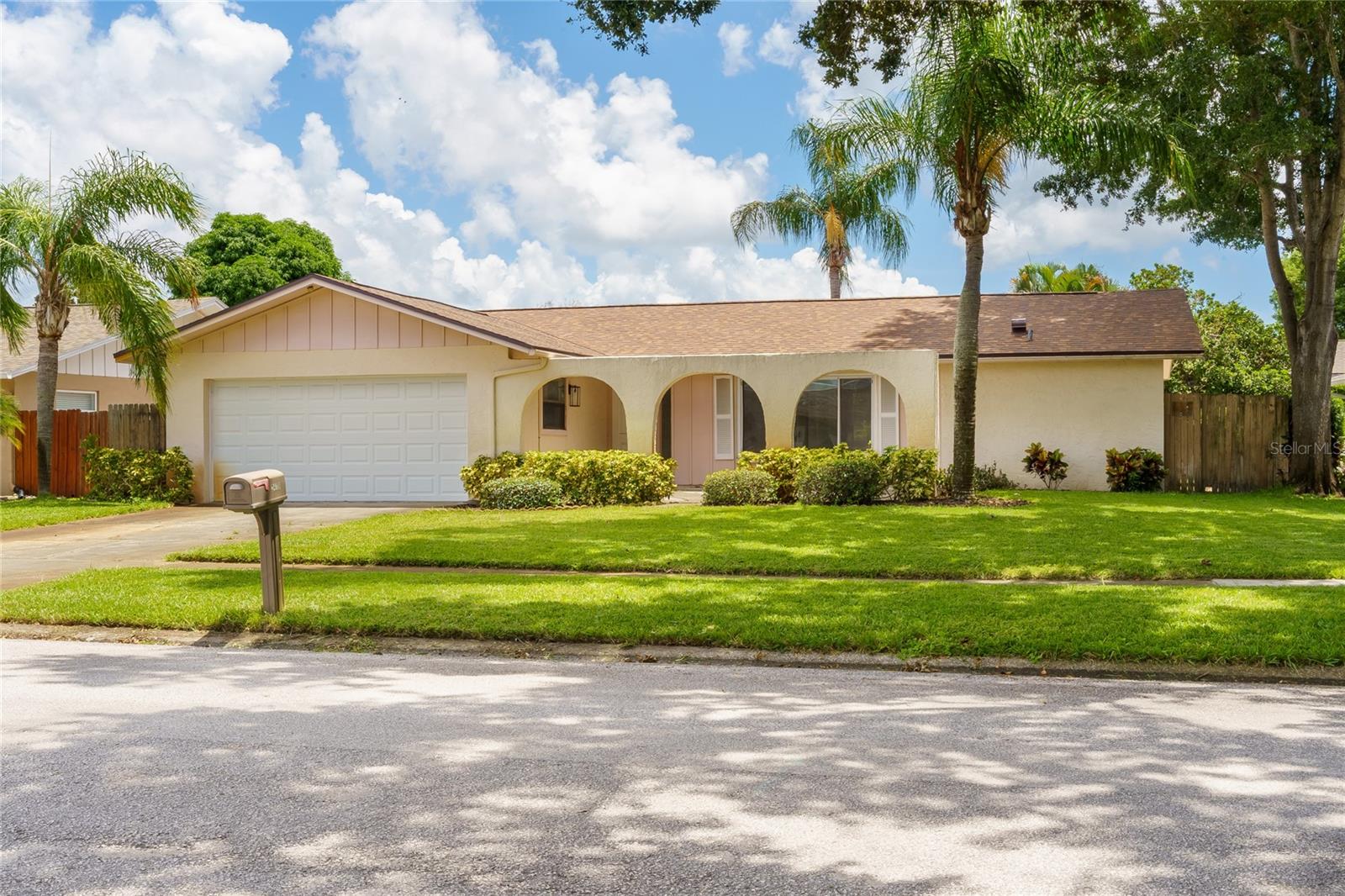 2419 TIMBERCREST CIRCLE W