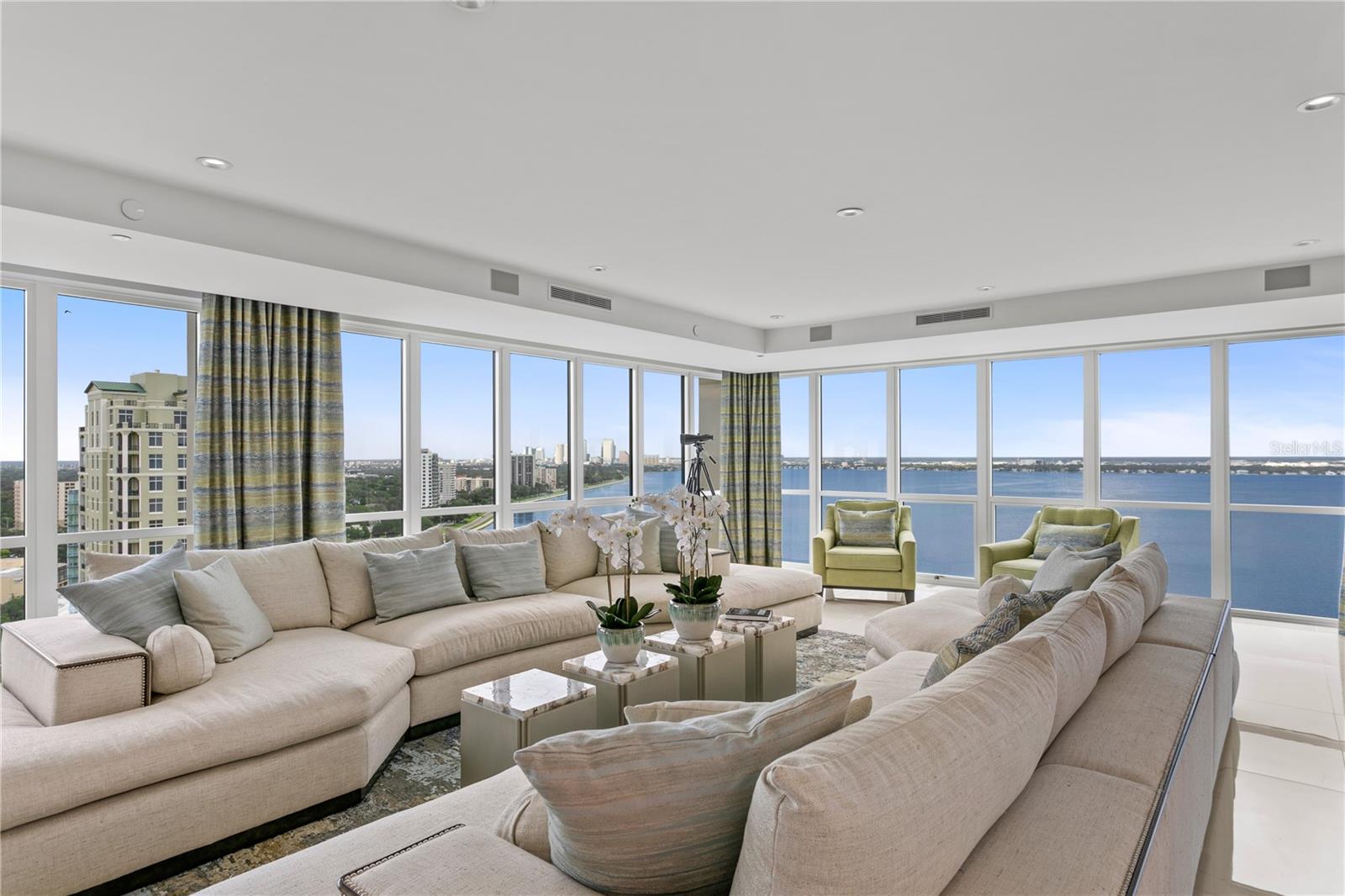 3301 BAYSHORE BOULEVARD 2401E