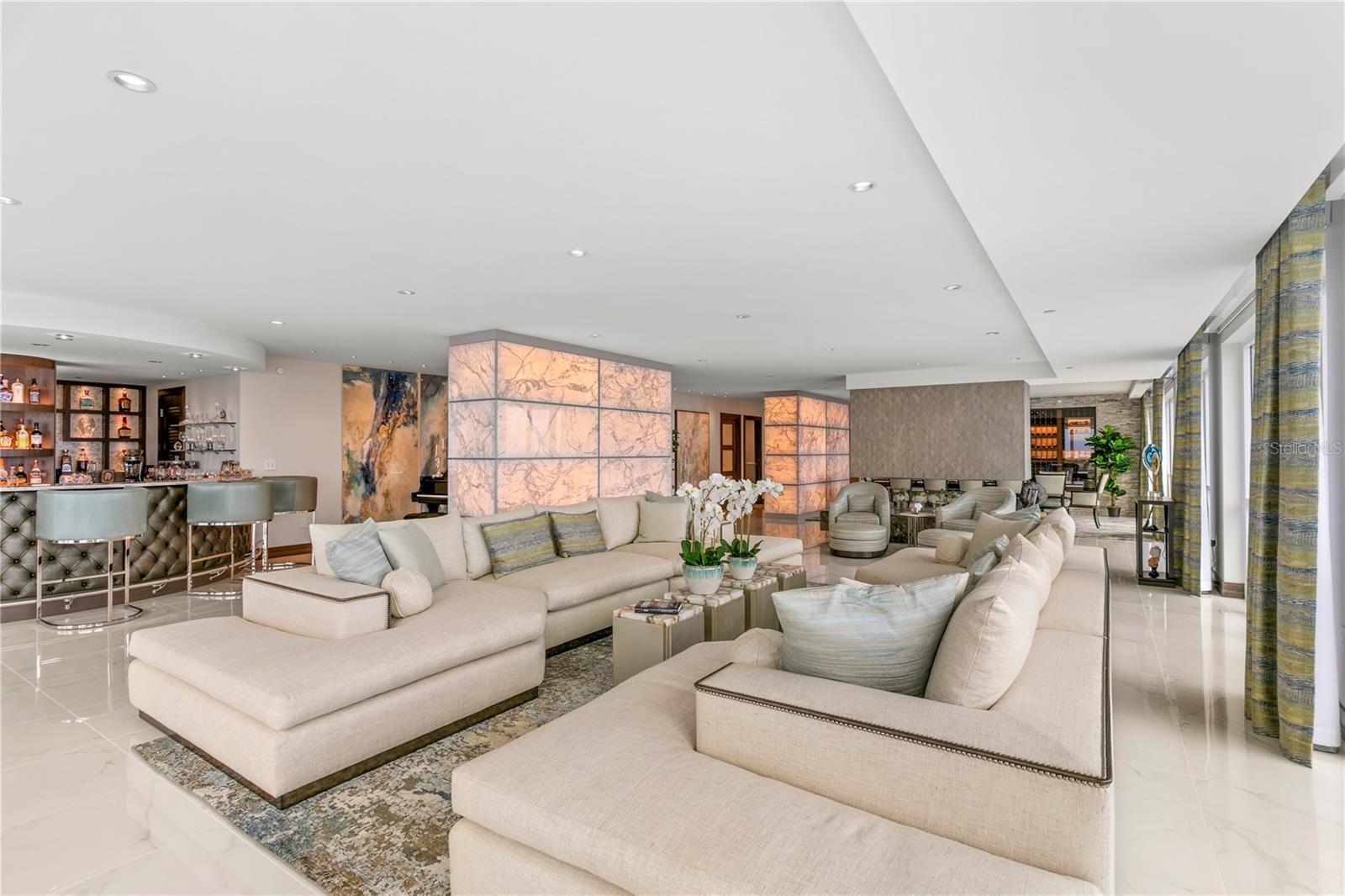 MONTE CARLO TOWERS A CONDOMINI - Residential
