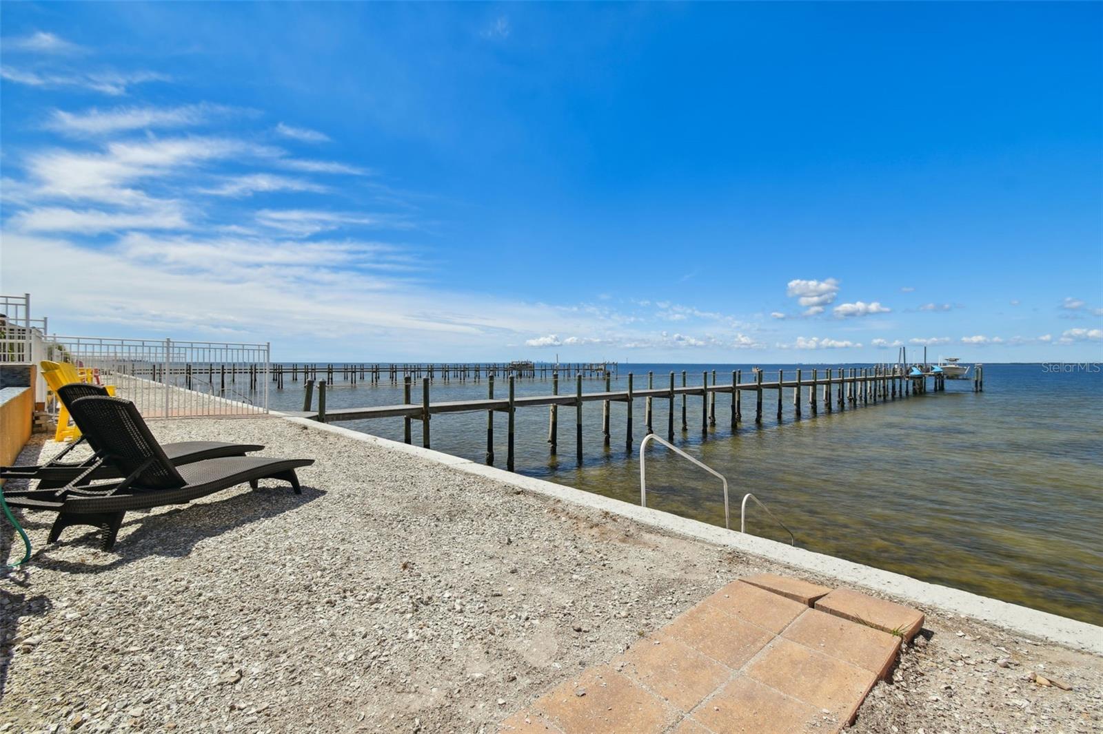 BAY VISTA - Residential