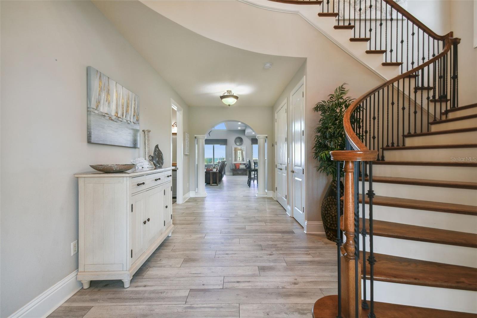 BAY VISTA - Residential