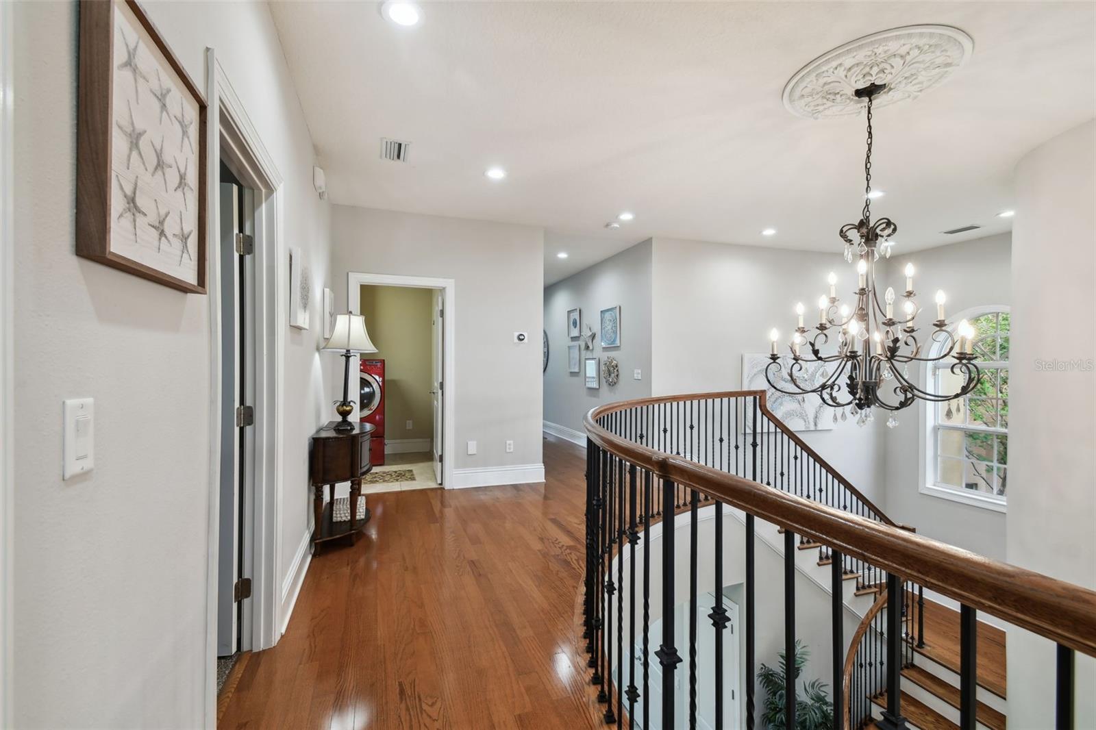 BAY VISTA - Residential