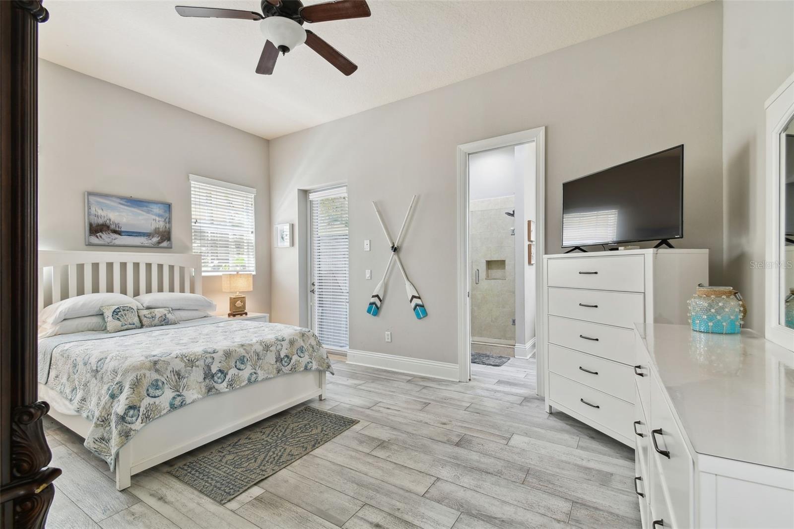 BAY VISTA - Residential