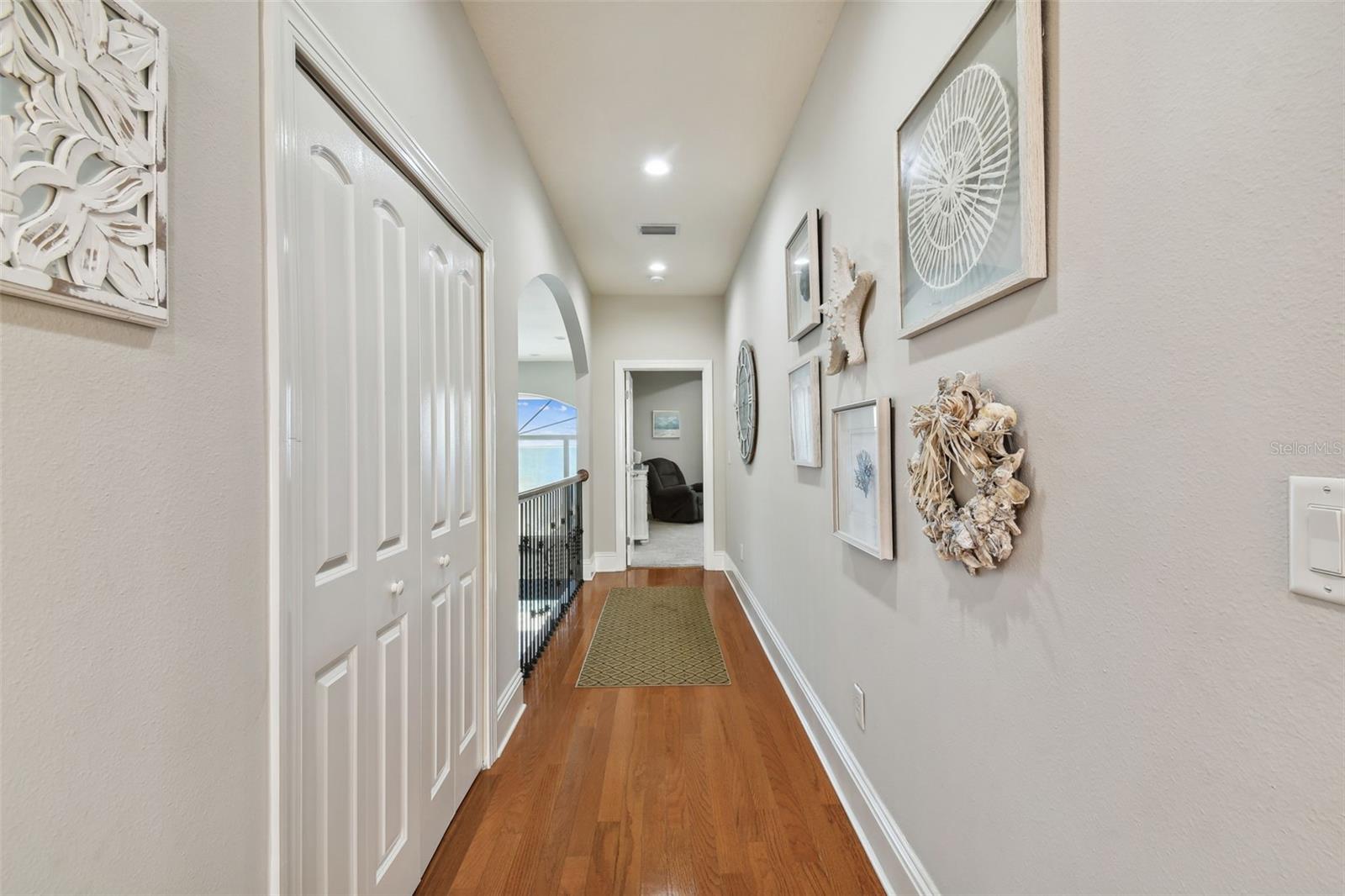 BAY VISTA - Residential