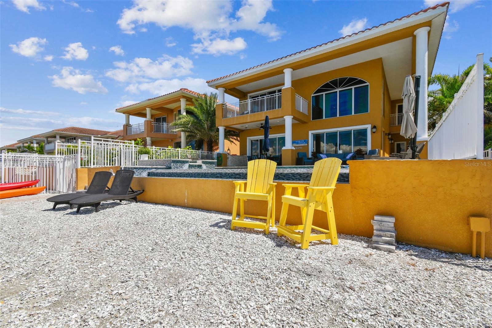 BAY VISTA - Residential