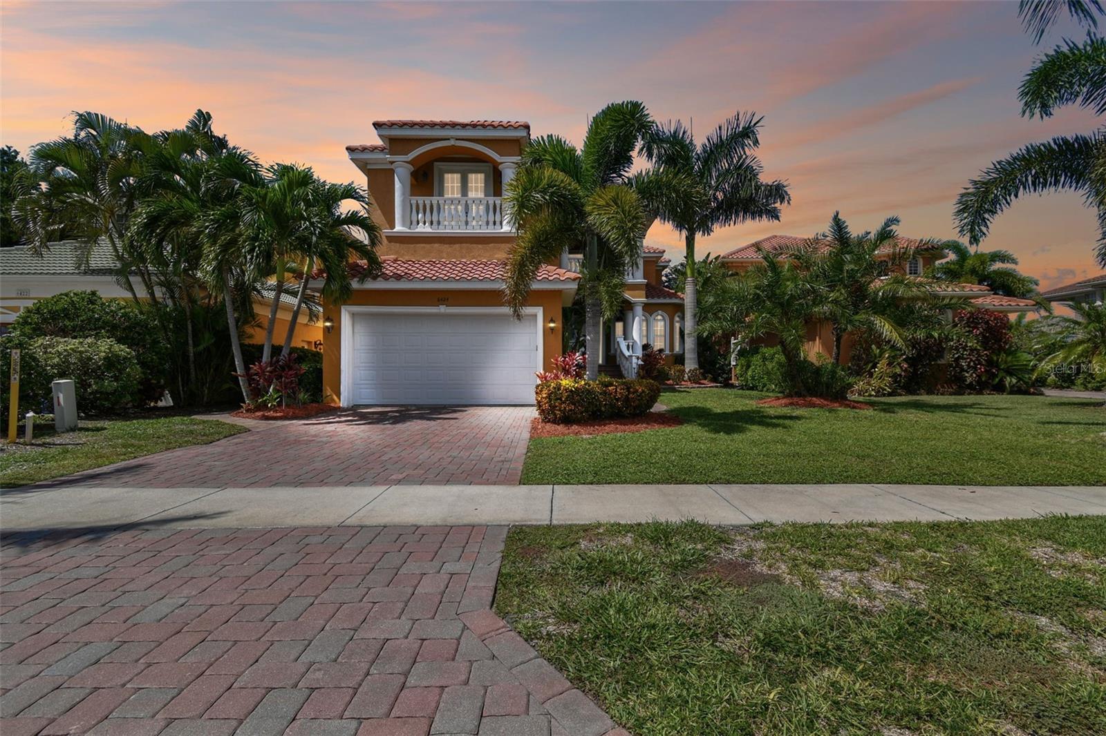 BAY VISTA - Residential