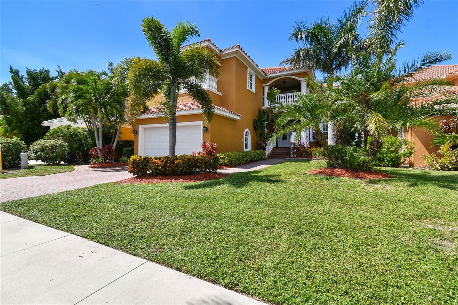 BAY VISTA - Residential