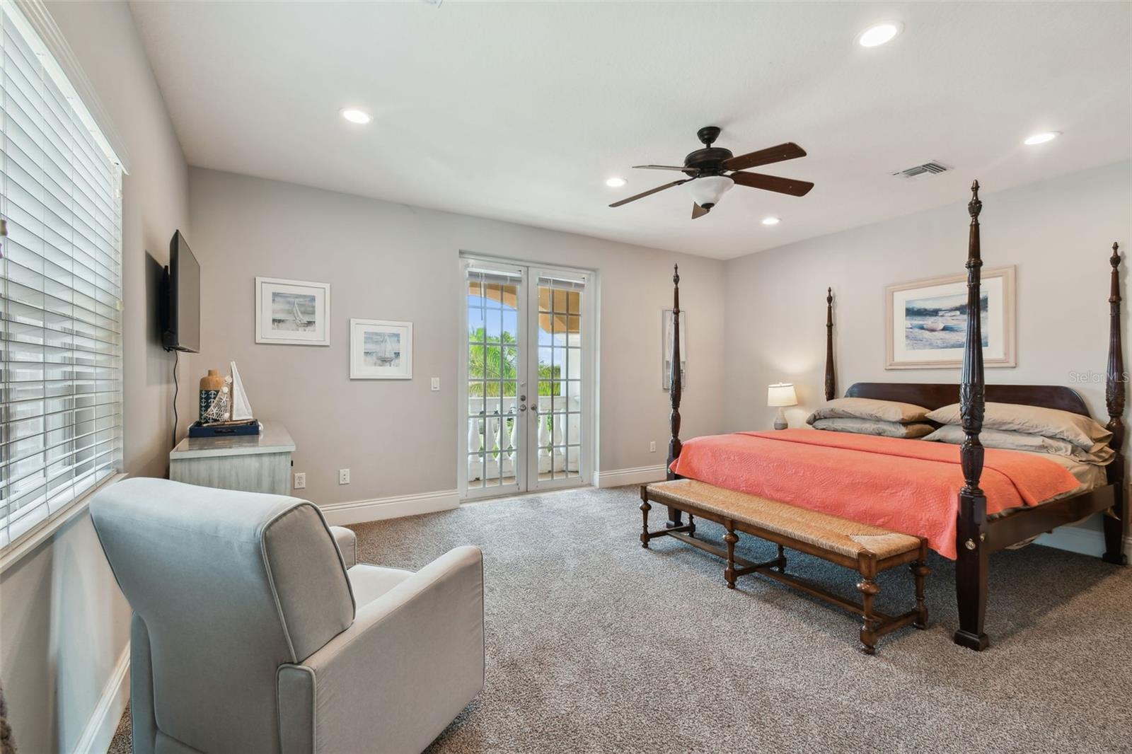 BAY VISTA - Residential