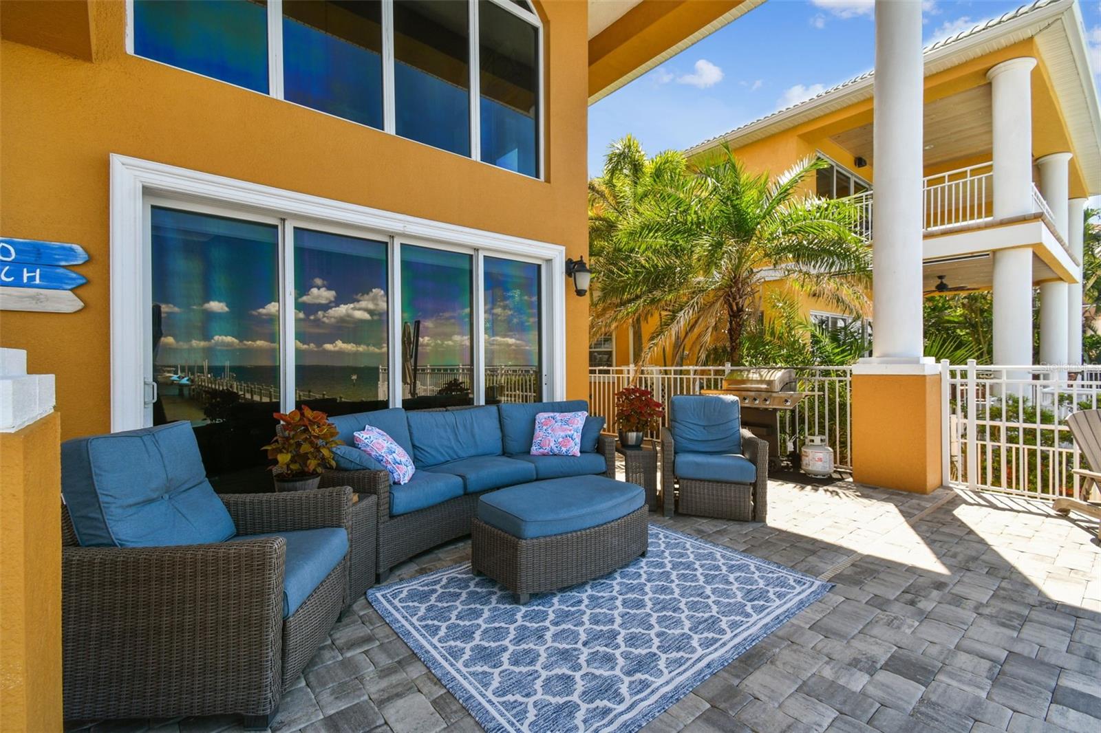 BAY VISTA - Residential