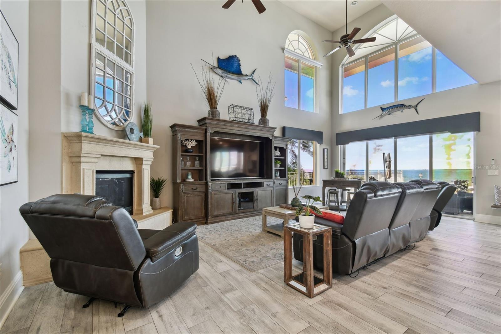 BAY VISTA - Residential