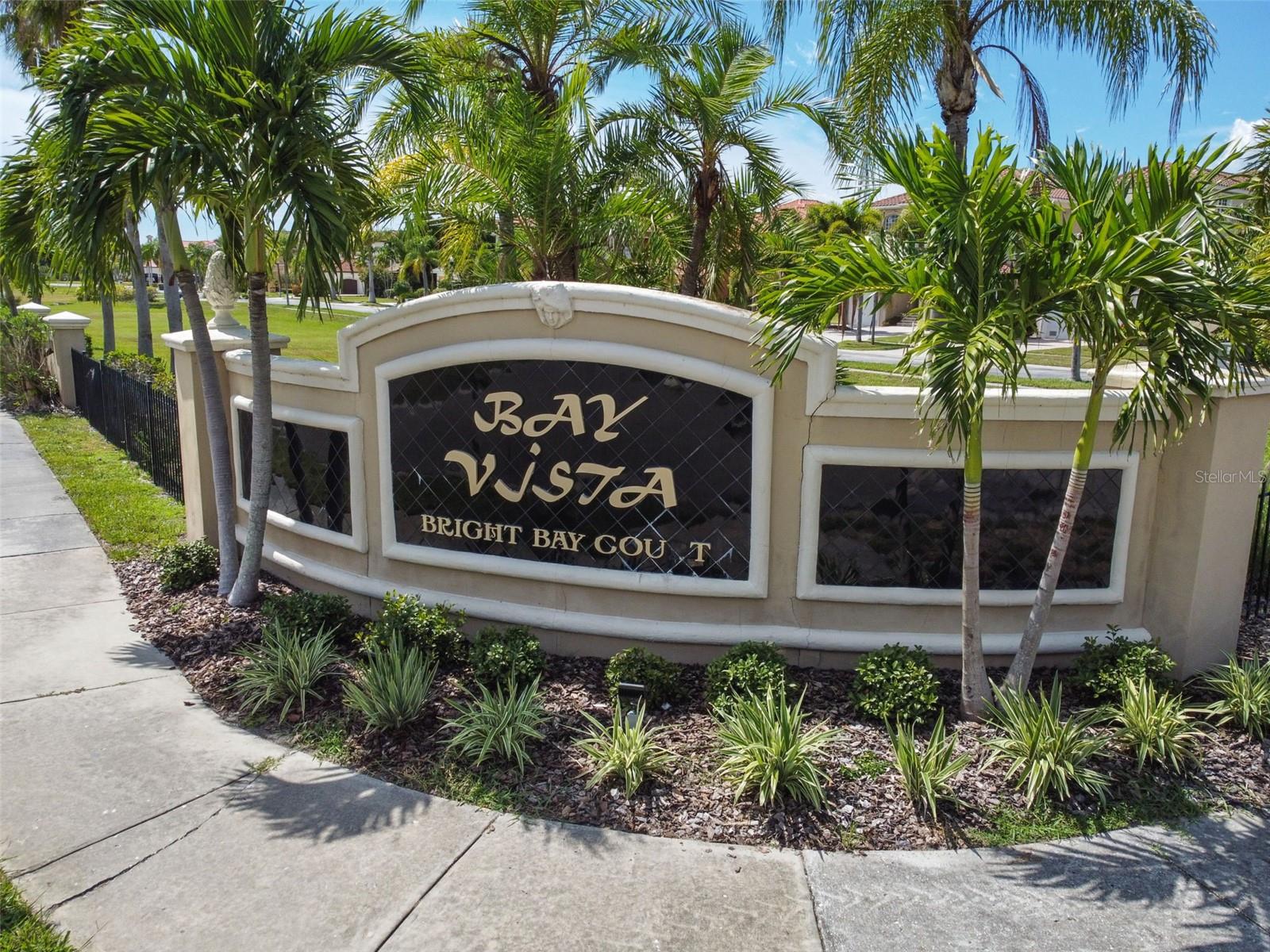 BAY VISTA - Residential