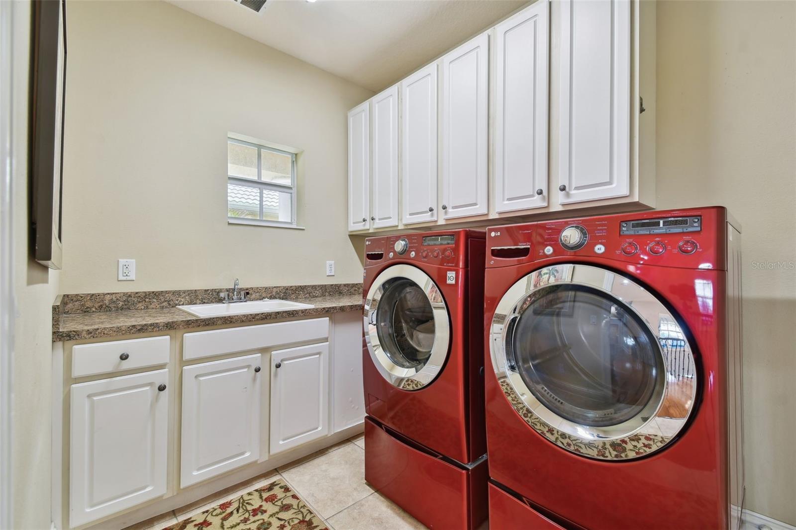 BAY VISTA - Residential