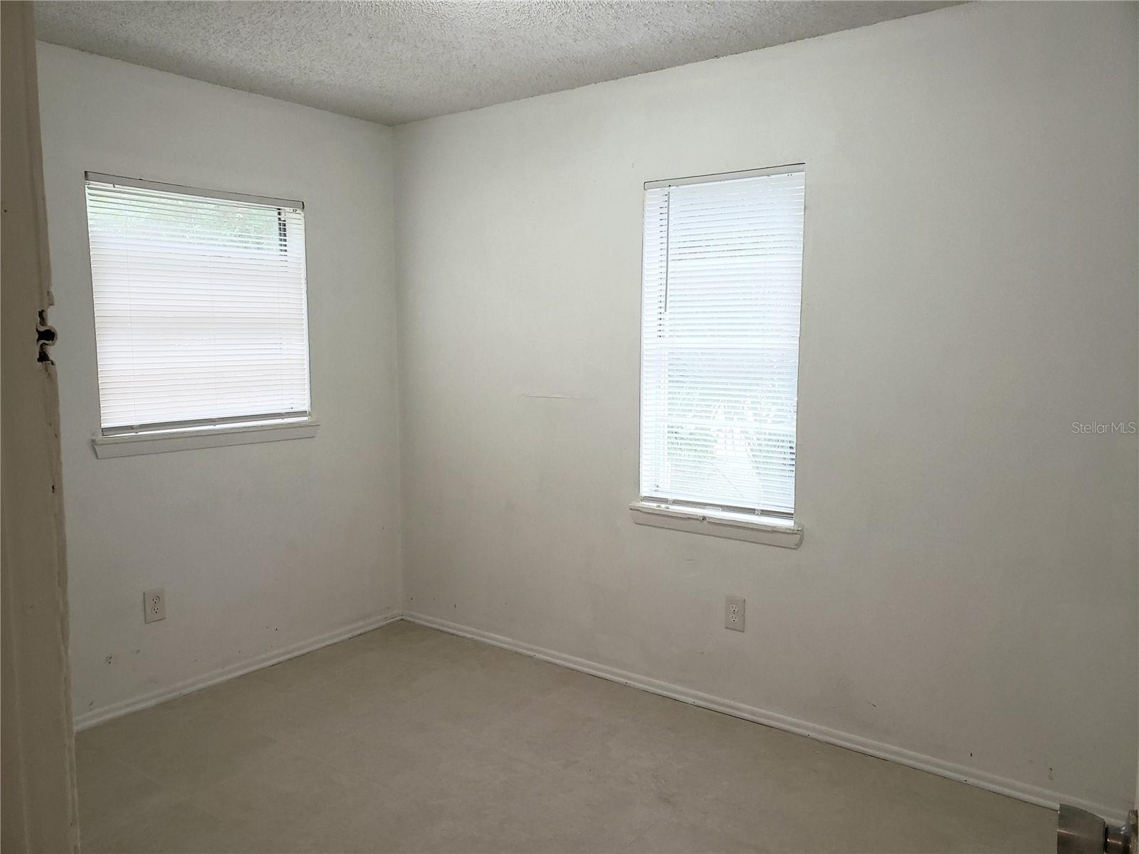 SULPHUR SPRINGS ADDITION - Residential Lease