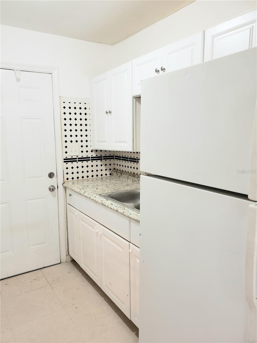 SULPHUR SPRINGS ADDITION - Residential Lease