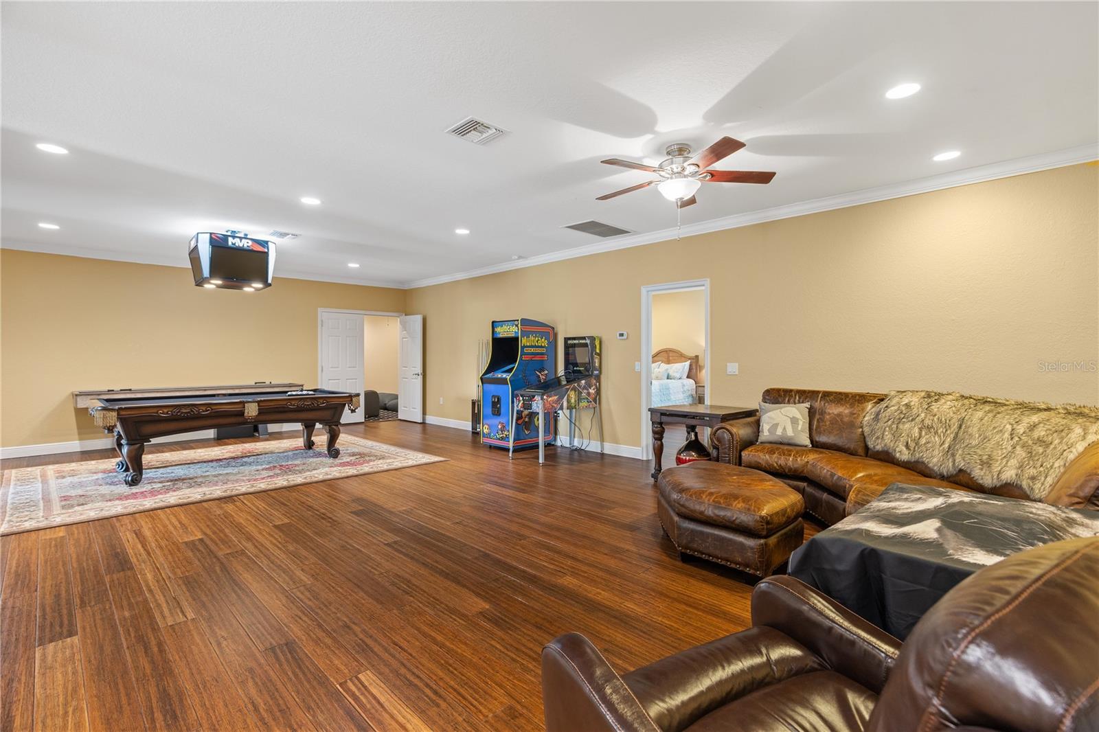 LAKE DAVIS RESERVE A & B - Residential
