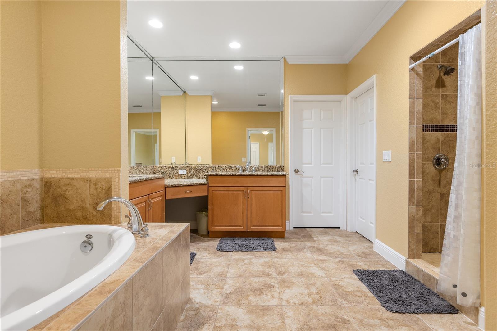 LAKE DAVIS RESERVE A & B - Residential