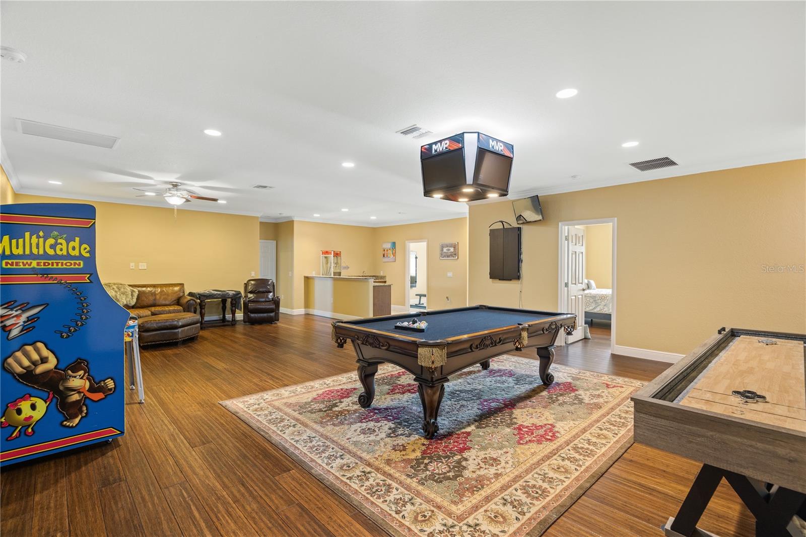 LAKE DAVIS RESERVE A & B - Residential