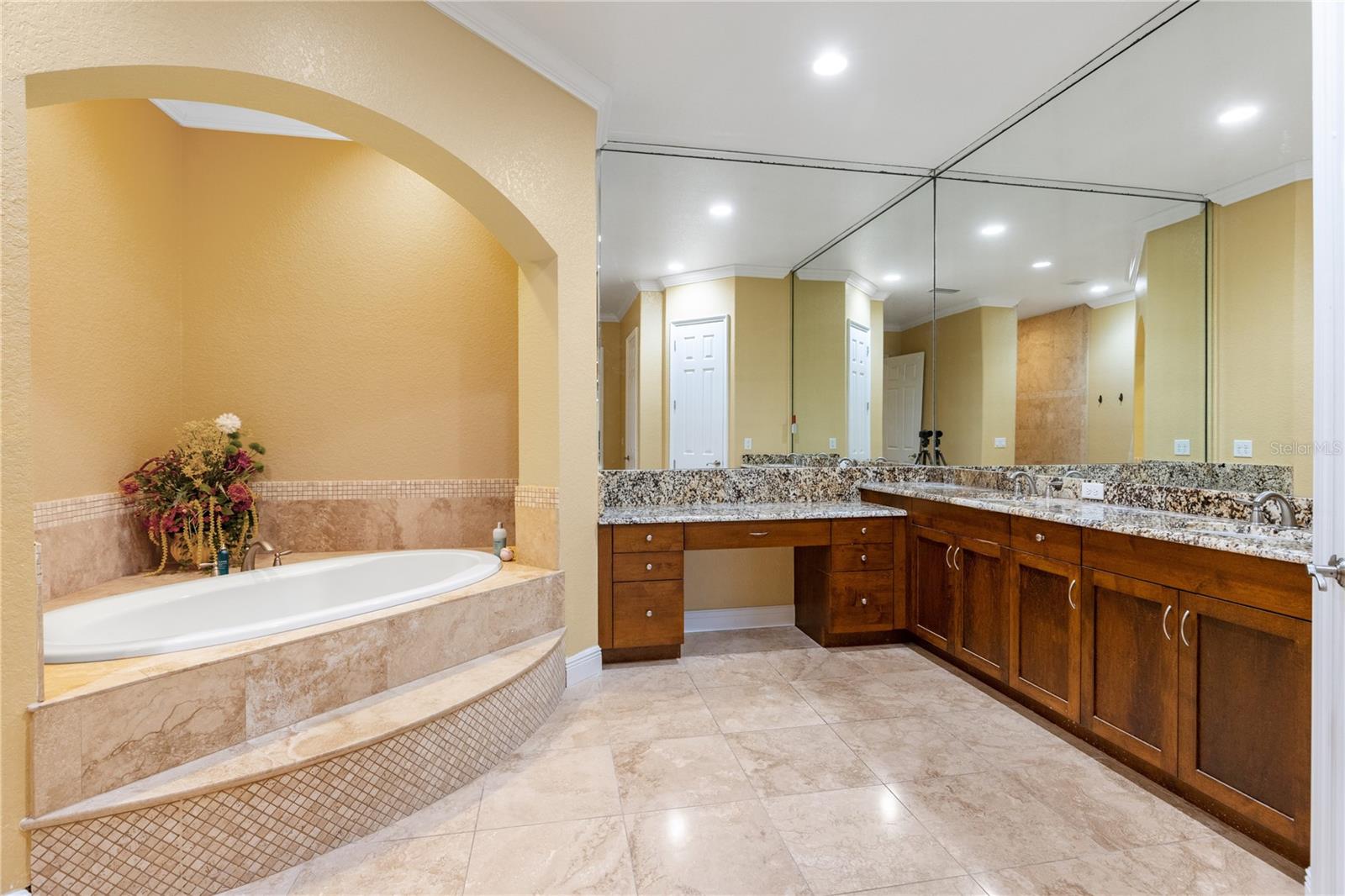 LAKE DAVIS RESERVE A & B - Residential